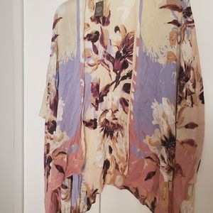 Vince Camuto floral wrap one size